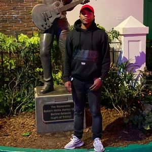 Meet your Posher, Chad